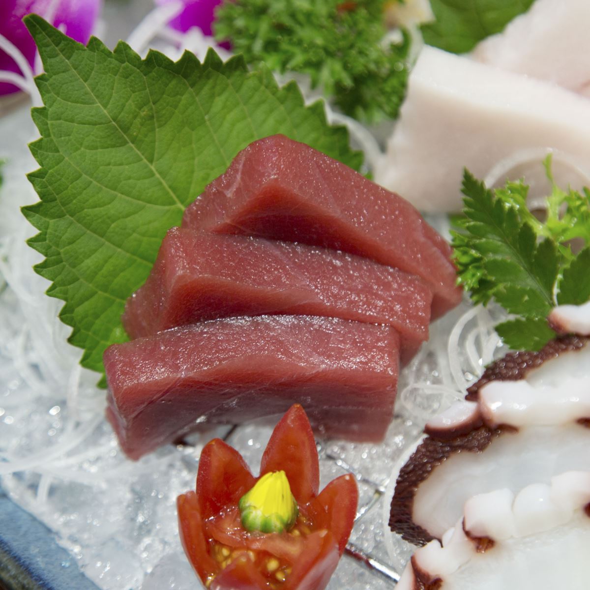 Mách nước cách làm Sashimi cá hồi tại nhà, chuẩn nhà hàng Nhật
